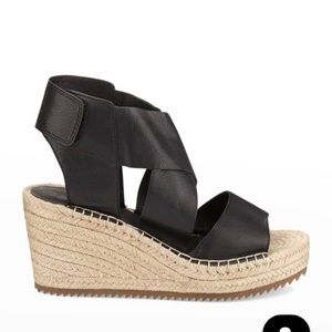 Eileen fisher Willow sandals . Brand new